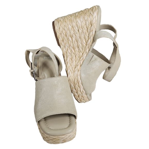 Marc Fisher Ltd Woman's Heels Nelly Size 9 Chamois Sparkle Wedge Heels - Picture 3 of 16